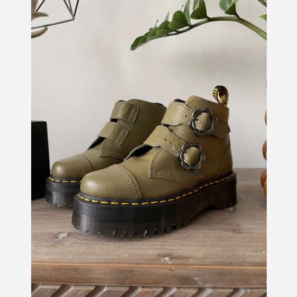 Dr Martens DEVON FLOWER BUCKLE PLATFORM MSRP$240 in Khaki Green RARE FIND COLOR - Picture 4 of 16